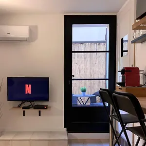 Appartement Petit Terrasse Vieille, Toulon